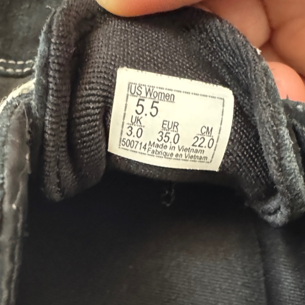 Vans Black and White Women's Sneakers - Picture 5 of 6
